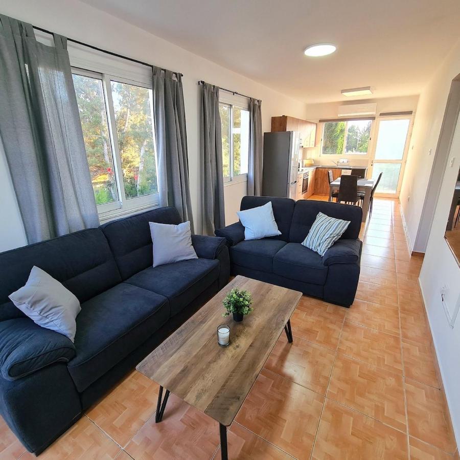 Ntoras Holiday Home Пафос Екстериор снимка