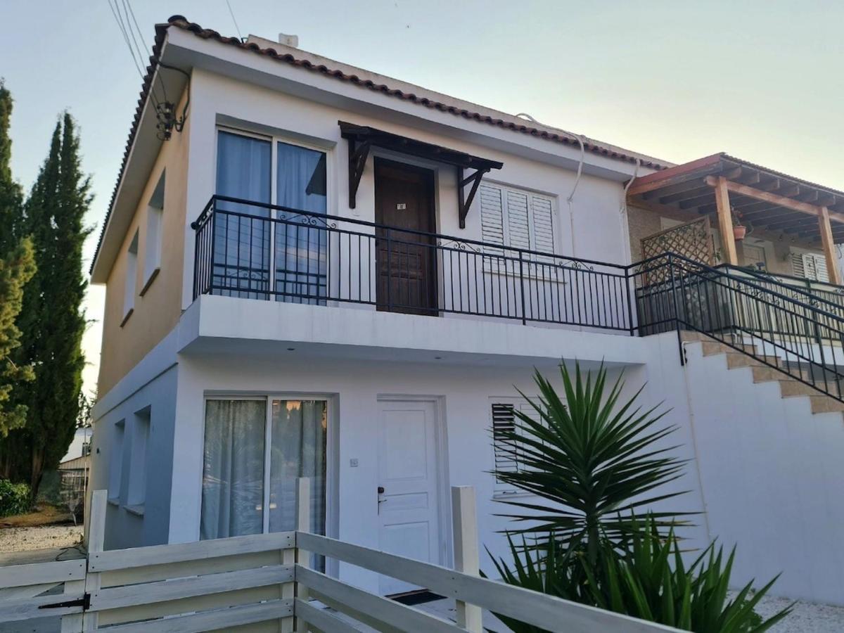 Ntoras Holiday Home Пафос Екстериор снимка