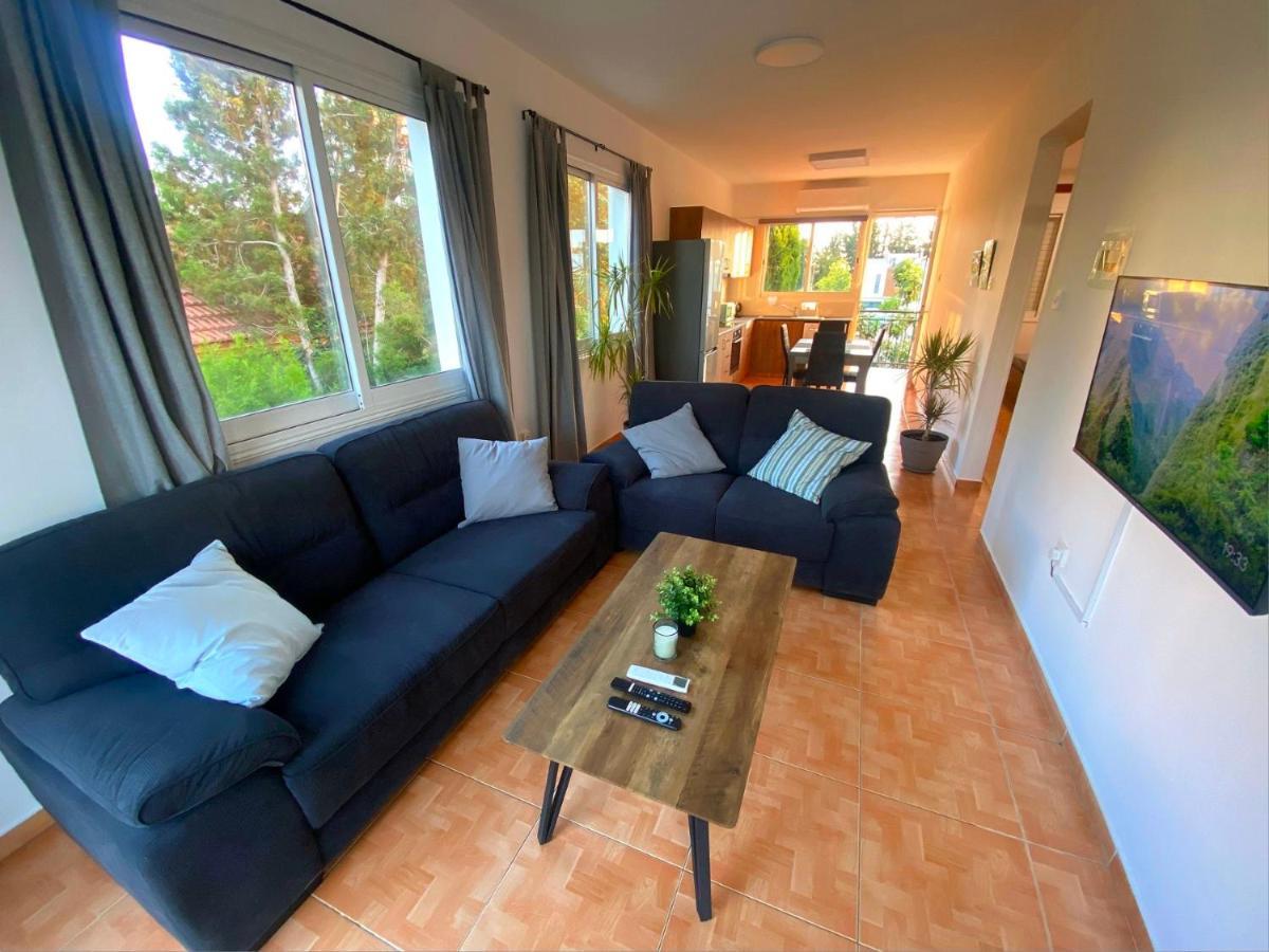 Ntoras Holiday Home Пафос Екстериор снимка